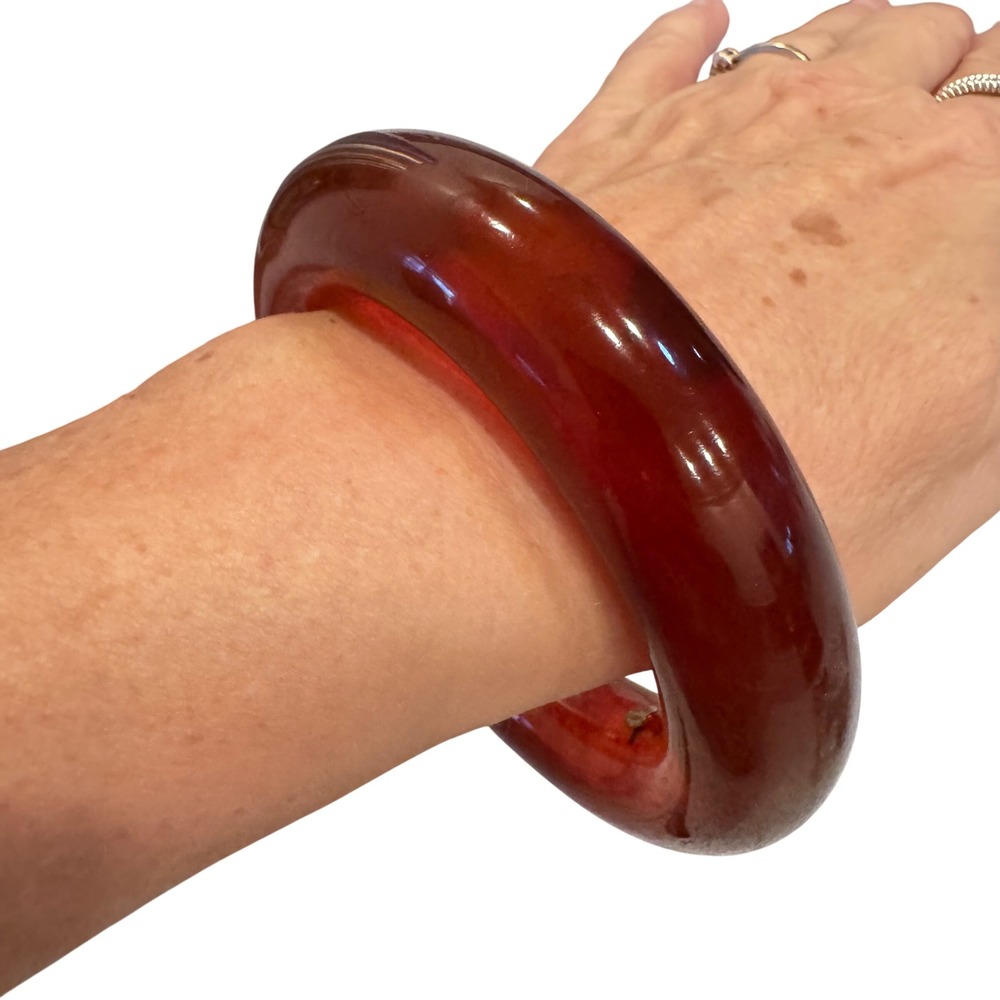 Kenneth Lane Bangle Bracelet Dark Red‎ Lucite Vintage Woman's 1980's EUC